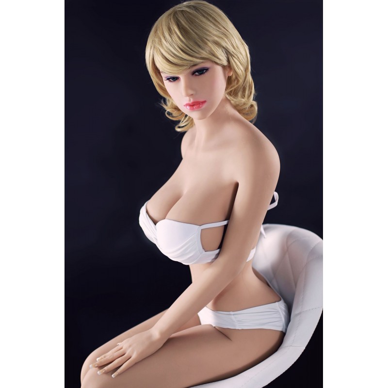 Real Dolls Giulia swiss dolls Sex doll poupée sexuelle en Suisse